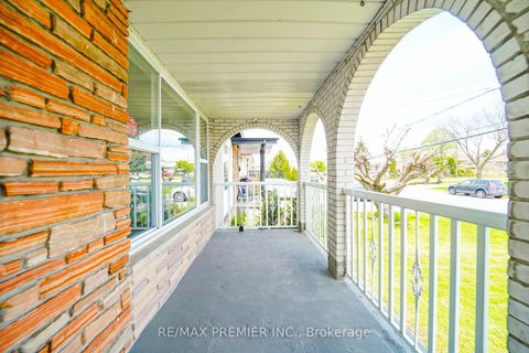 Photo 7 at 14 Yatescastle Drive, Jane Heights, Toronto