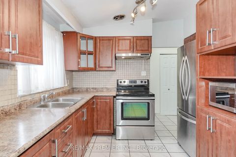 Photo 15 at 14 Yatescastle Drive, Jane Heights, Toronto