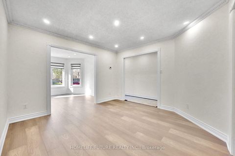 Photo 4 at 70 Challenger Court, Highland Creek, Toronto