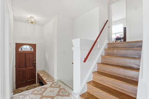 Photo 17 at 54 Gotham Court, Amesbury, Toronto