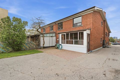 Photo 22 at 54 Gotham Court, Amesbury, Toronto
