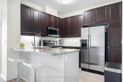 Photo 6 at 801 - 1135 Royal York Road, Humber Valley, Toronto