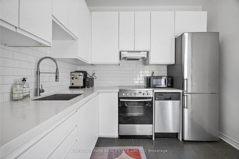 Photo 22 at 371 Howland Avenue, Casa Loma, Toronto