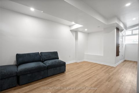 Photo 32 at 371 Howland Avenue, Casa Loma, Toronto