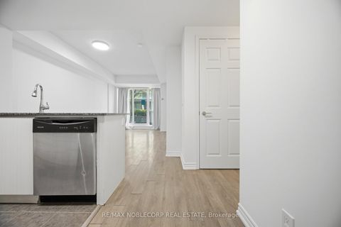 Photo 6 at 624 - 15 James Finlay Way, CFB, Toronto