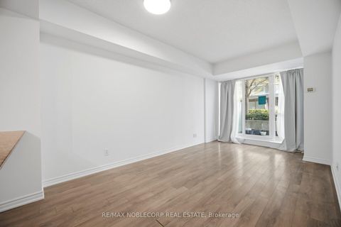 Photo 14 at 624 - 15 James Finlay Way, CFB, Toronto