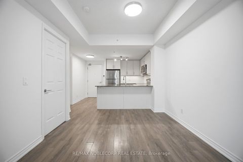 Photo 16 at 624 - 15 James Finlay Way, CFB, Toronto
