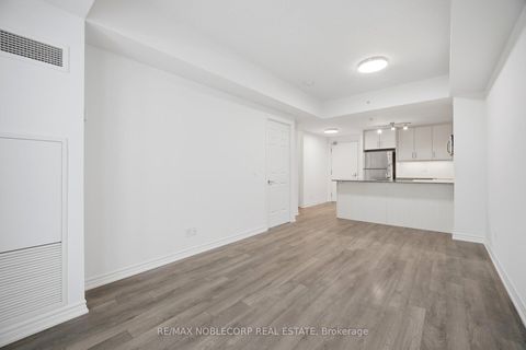 Photo 22 at 624 - 15 James Finlay Way, CFB, Toronto