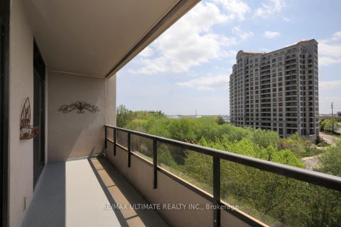 Photo 18 at 407 - 9235 Jane Street, Maple, Vaughan
