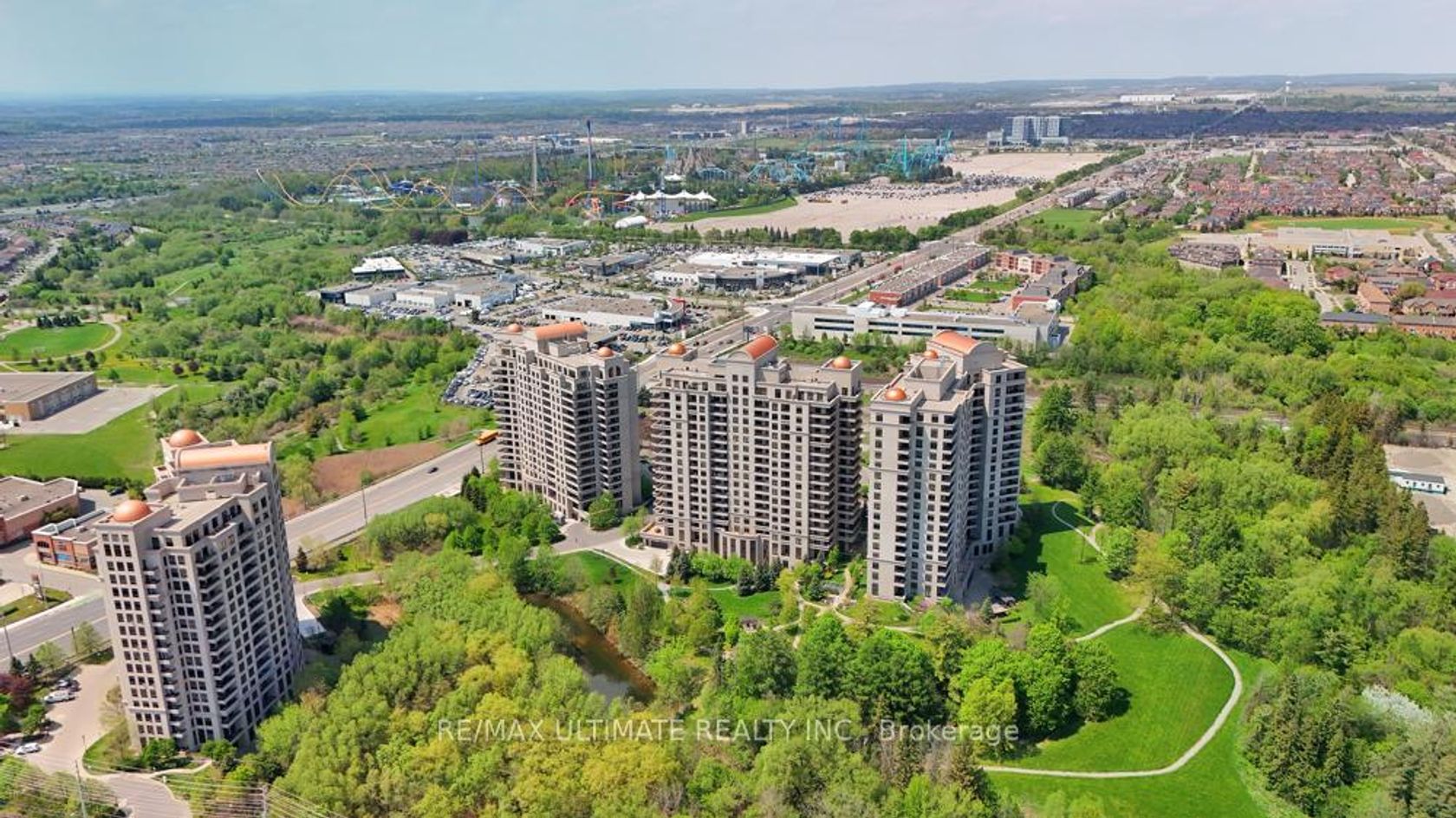 407 - 9235 Jane Street, Maple, Vaughan photo 3
