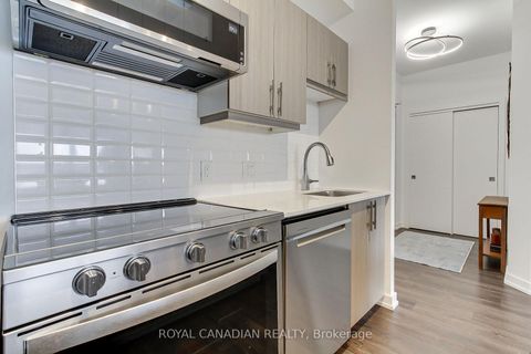 Photo 14 at 418 - 430 ESSA Road, Holly, Barrie