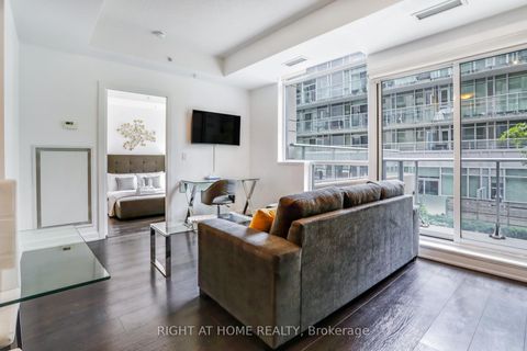 Photo 1 at 311 - 199 Richmond Street W, Waterfront Communities C1, Toronto