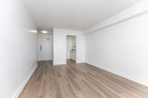 Photo 10 at 1005 - 940 Caledonia Road, Glen Park, Toronto