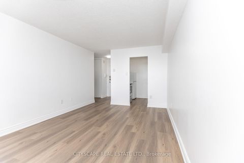 Photo 11 at 1005 - 940 Caledonia Road, Glen Park, Toronto