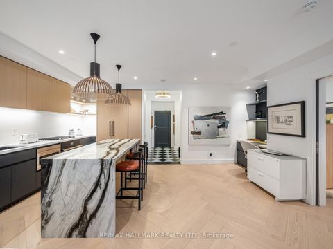 Photo 18 at 716 - 20 Scrivener Square, Moore Park, Toronto