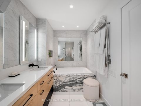 Photo 33 at 716 - 20 Scrivener Square, Moore Park, Toronto