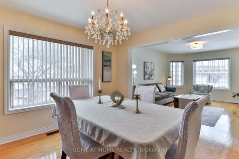 Photo 5 at 459 Maple Leaf Drive, Maple Leaf, Toronto