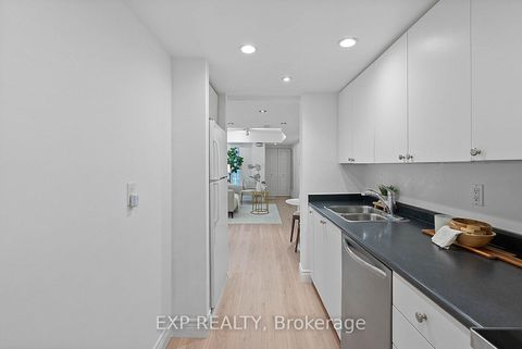 Photo 16 at Th B - 12 Portland Street, Waterfront Communities C1, Toronto