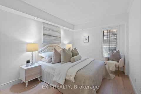 Photo 18 at Th B - 12 Portland Street, Waterfront Communities C1, Toronto