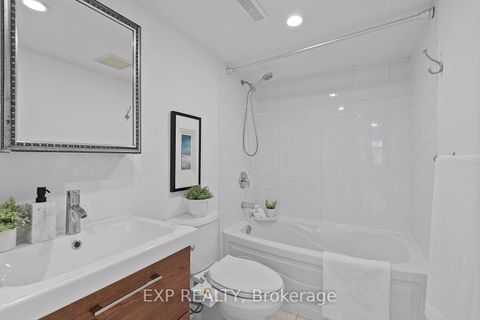 Photo 22 at Th B - 12 Portland Street, Waterfront Communities C1, Toronto