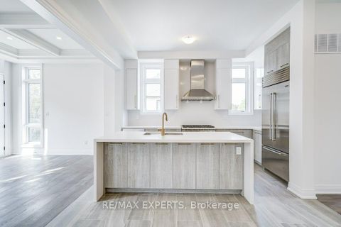 Photo 8 at 14A Mccachen Street, Oak Ridges, Richmond Hill