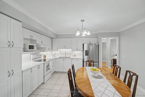 Photo 8 at 312 - 2506 Rutherford Road, Maple, Vaughan