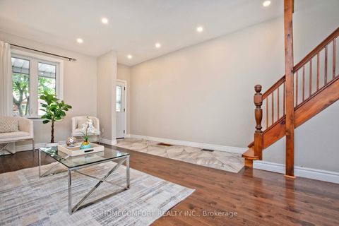 Photo 2 at 202 Gledhill Avenue, Lumsden, Toronto