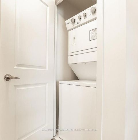 Photo 9 at 1009 - 4955 Yonge Street, Willowdale East, Toronto