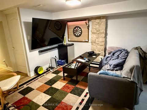Photo 15 at 132 Brookhaven Drive, Amesbury, Toronto