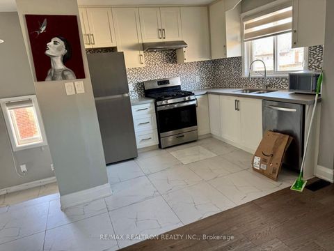 Photo 26 at 132 Brookhaven Drive, Amesbury, Toronto