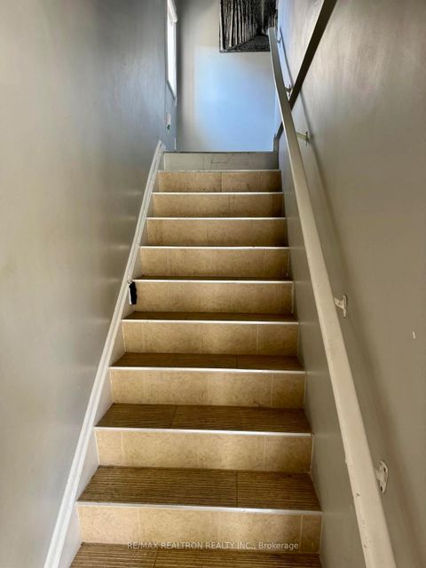 Photo 32 at 132 Brookhaven Drive, Amesbury, Toronto