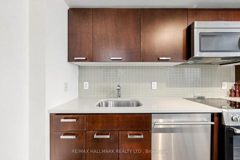 Photo 14 at 313 - 295 Adelaide Street W, Waterfront Communities C1, Toronto