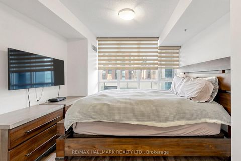 Photo 16 at 313 - 295 Adelaide Street W, Waterfront Communities C1, Toronto