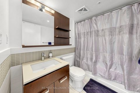 Photo 17 at 313 - 295 Adelaide Street W, Waterfront Communities C1, Toronto