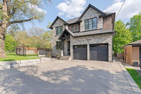 Photo 1 at 146 Thompson Avenue, Queensway, Toronto