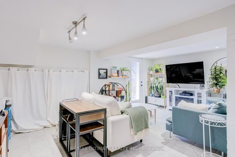 Photo 8 at 533 Kingston Road, The Beaches, Toronto