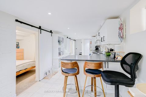 Photo 14 at 533 Kingston Road, The Beaches, Toronto