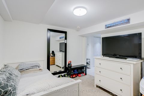 Photo 22 at 533 Kingston Road, The Beaches, Toronto