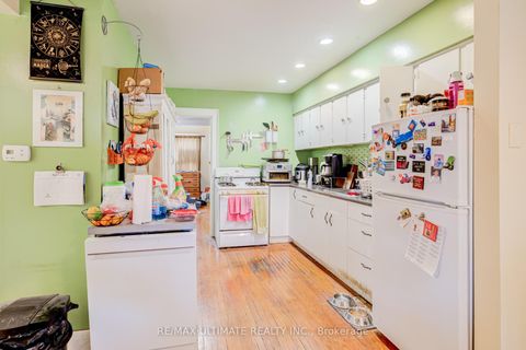 Photo 30 at 533 Kingston Road, The Beaches, Toronto
