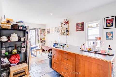 Photo 34 at 533 Kingston Road, The Beaches, Toronto