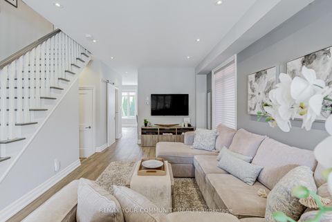 Photo 2 at 21 Amparo Drive, Vellore Village, Vaughan