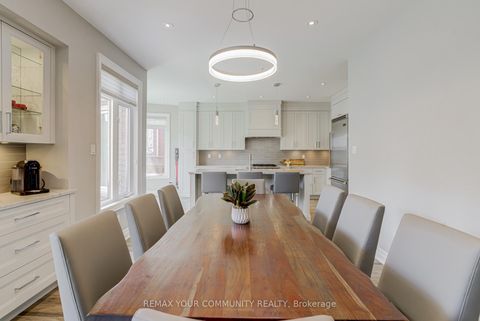 Photo 8 at 21 Amparo Drive, Vellore Village, Vaughan