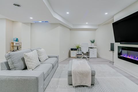 Photo 21 at 21 Amparo Drive, Vellore Village, Vaughan