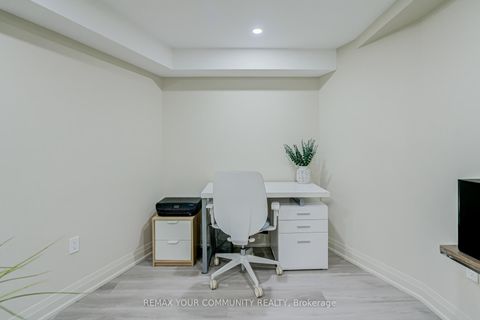 Photo 23 at 21 Amparo Drive, Vellore Village, Vaughan