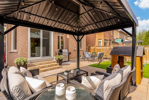 Photo 30 at 21 Amparo Drive, Vellore Village, Vaughan