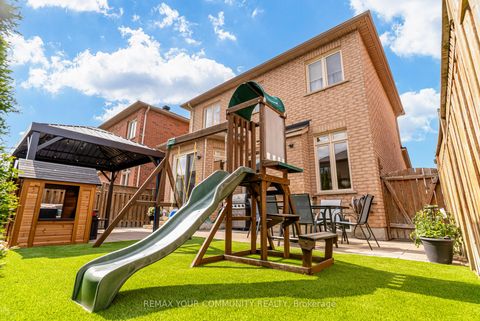 Photo 35 at 21 Amparo Drive, Vellore Village, Vaughan