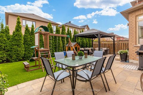 Photo 36 at 21 Amparo Drive, Vellore Village, Vaughan