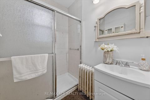 Photo 15 at 183 Glebemount Avenue, East York, Toronto