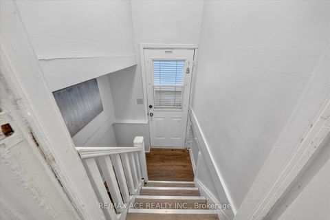 Photo 16 at 183 Glebemount Avenue, East York, Toronto