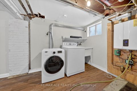 Photo 18 at 183 Glebemount Avenue, East York, Toronto